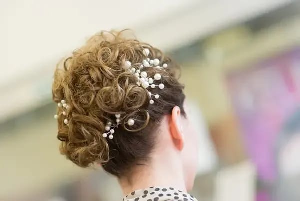 Coiffure de mariage réalisée chez Fred Concept Store à Montbéliard